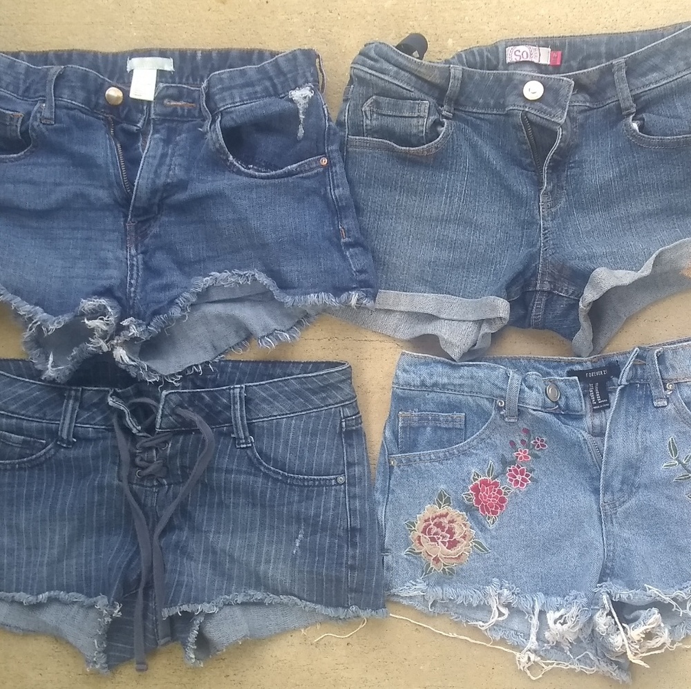 Lot of 4 denim shorts small